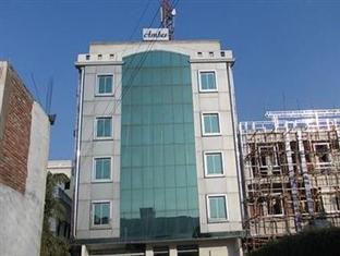 Hotel Amber Lucknow Buitenkant foto
